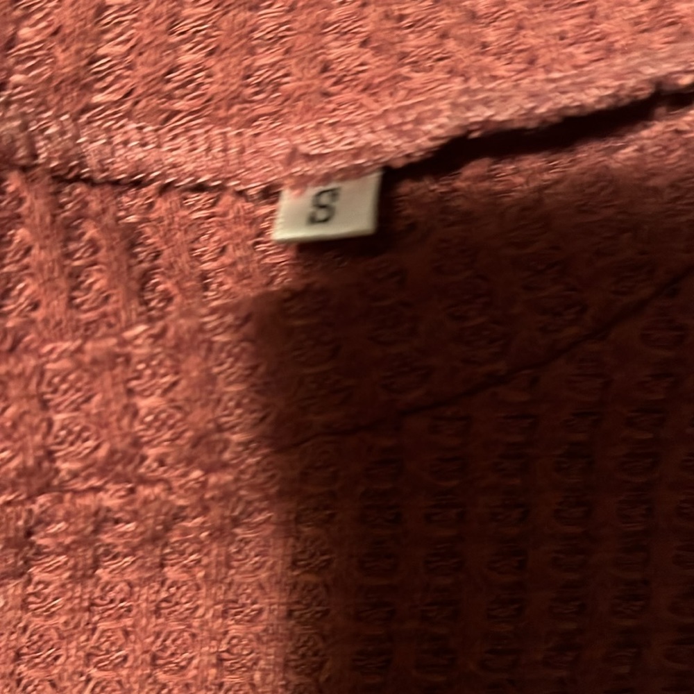 Women’s tee - Picture 2 of 2